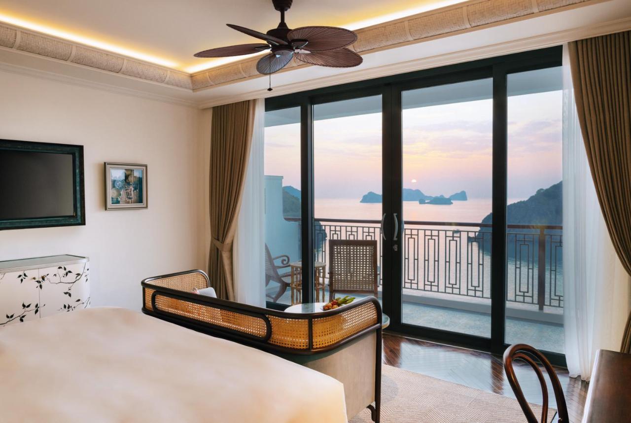 Hotel Perle D'Orient Cat Ba - Mgallery Chan Chau Exterior foto A room at The View