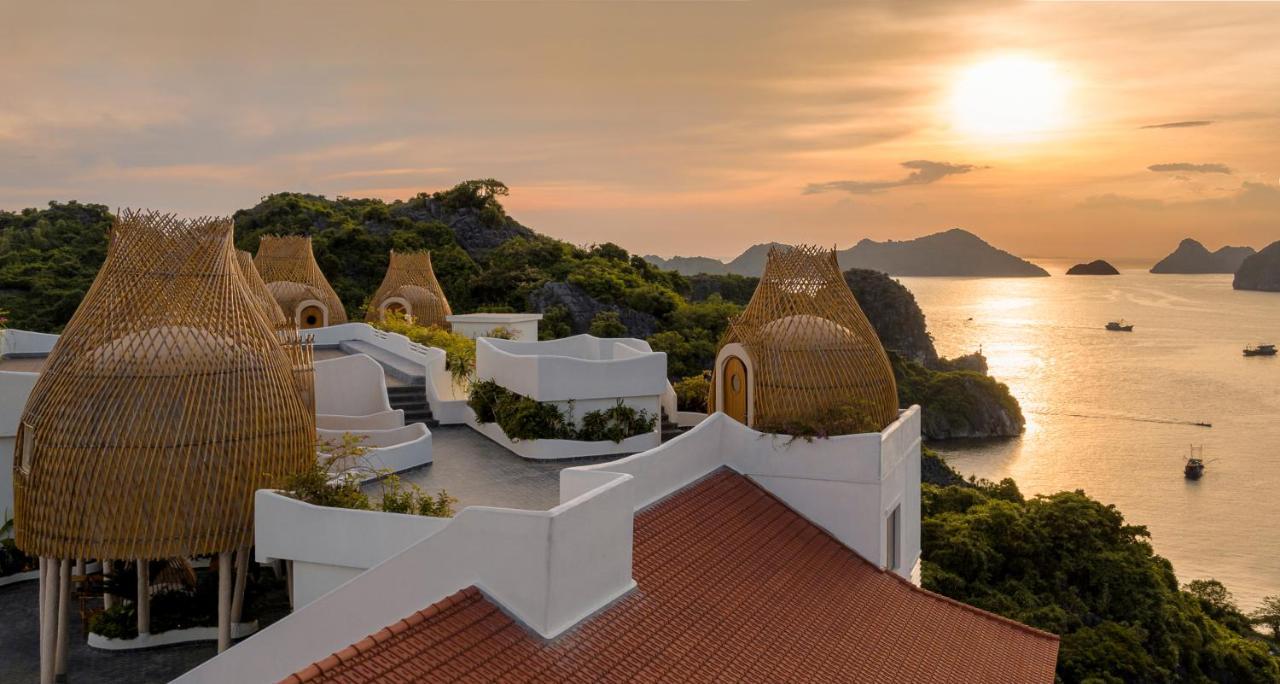 Hotel Perle D'Orient Cat Ba - Mgallery Chan Chau Exterior foto View from the hotel