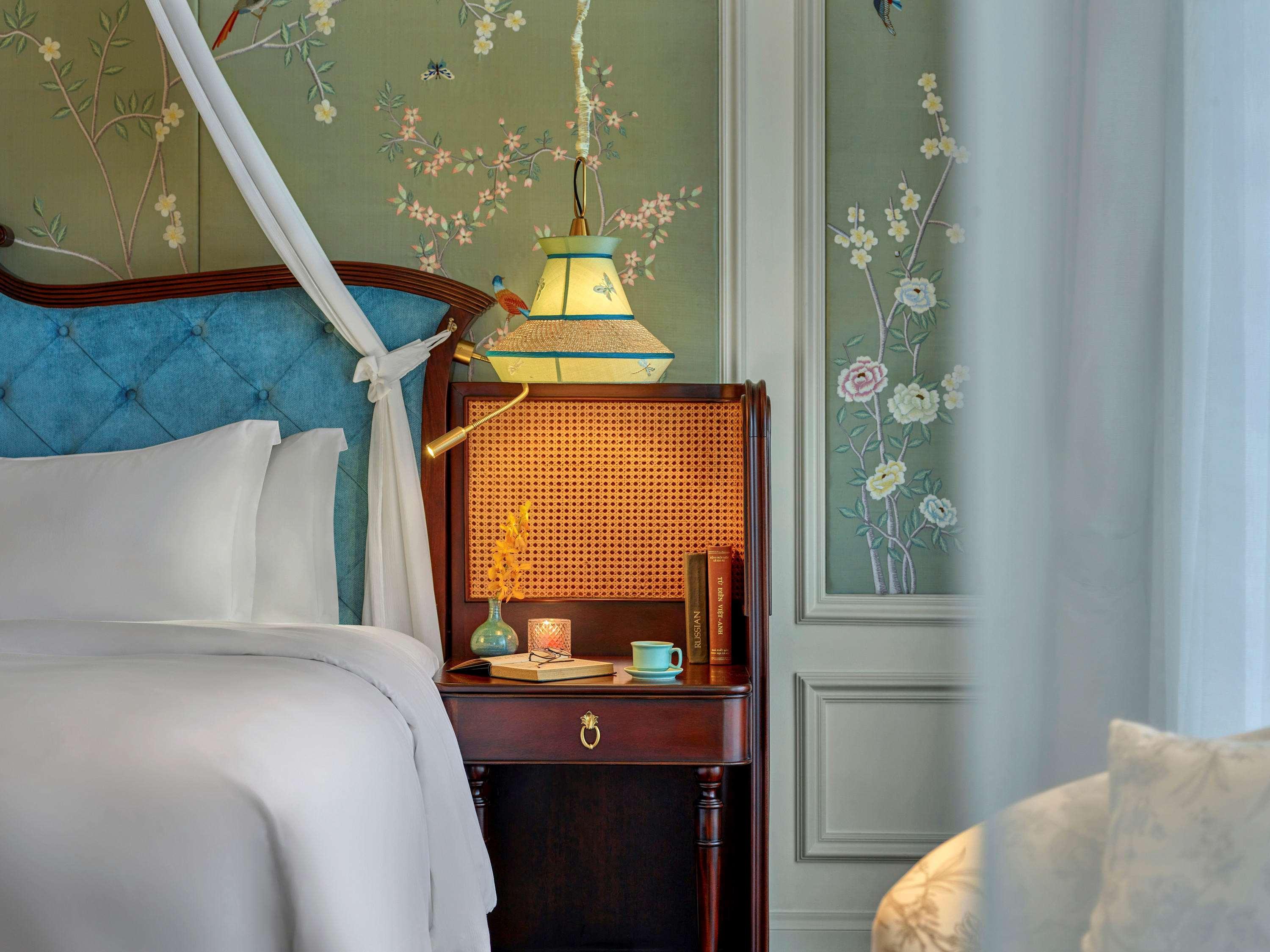 Hotel Perle D'Orient Cat Ba - Mgallery Chan Chau Exterior foto A bedroom at the Mandarin Oriental, Bangkok