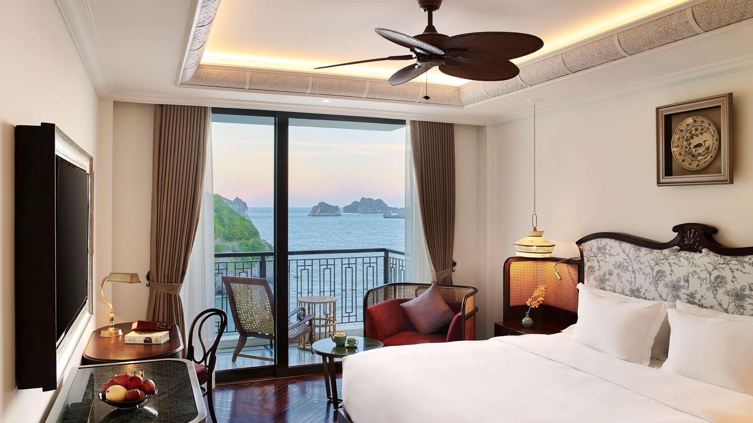 Hotel Perle D'Orient Cat Ba - Mgallery Chan Chau Exterior foto A room at Vinpearl Hotel Nha Trang