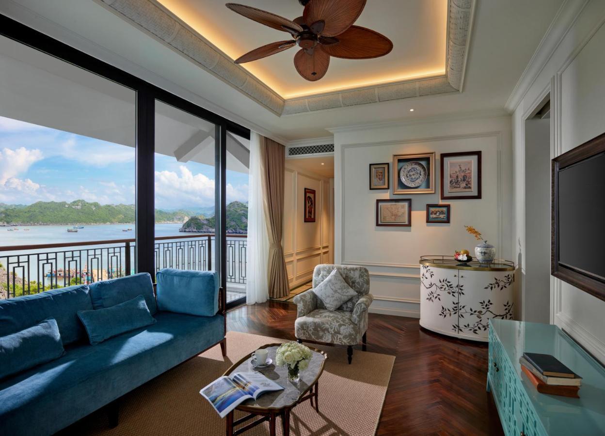 Hotel Perle D'Orient Cat Ba - Mgallery Chan Chau Exterior foto A living room at The Westin Nanjing