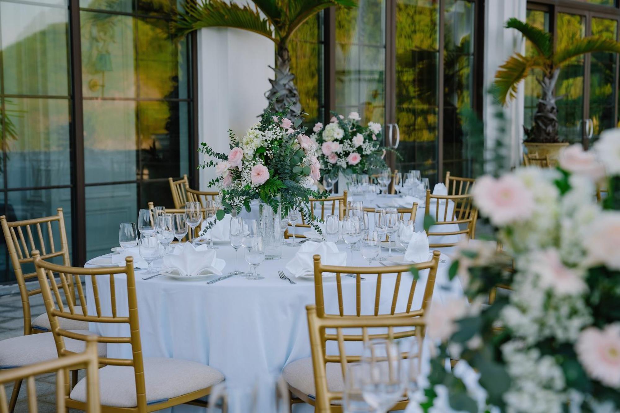 Hotel Perle D'Orient Cat Ba - Mgallery Chan Chau Exterior foto The Terrace at The Ivy